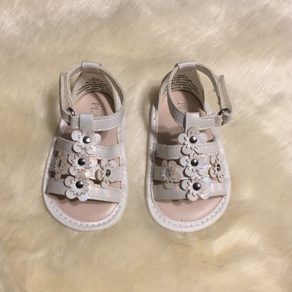 Children’s Place Gladiator Sandals - Picture 2 of 3